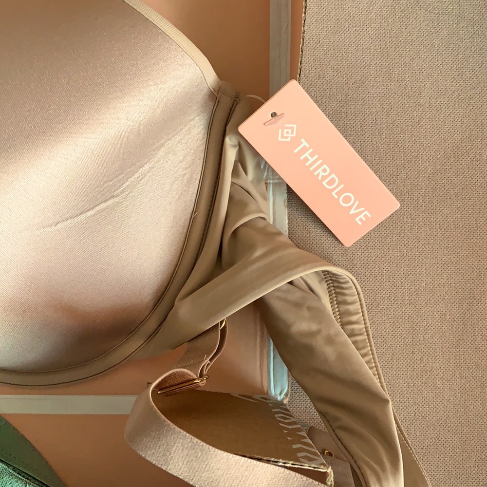 Never been worn third love bras with tags on. 44C